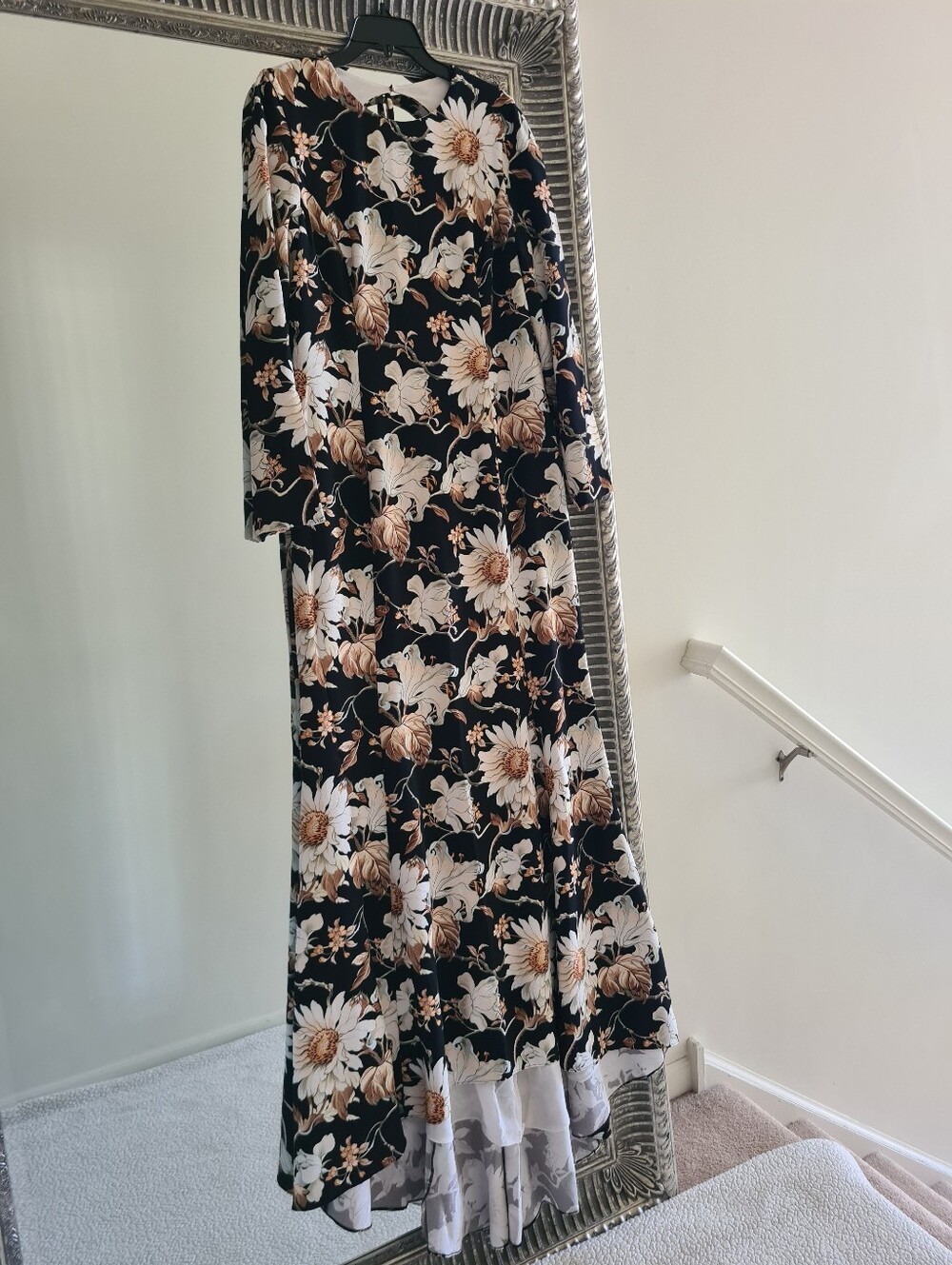 OSCAR DE LA RENTA Long Sleeve Cutout Back Crepe Daisy Gown US 14 Org $3,690 - Picture 5 of 16
